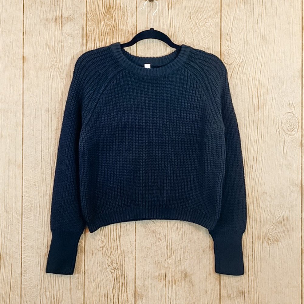 American Apparel Black Cropped Sweater